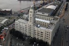 tensión en el puerto