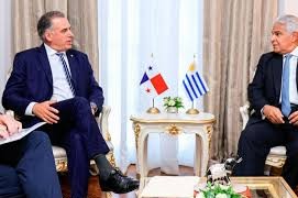 gobierno de orsi encamina